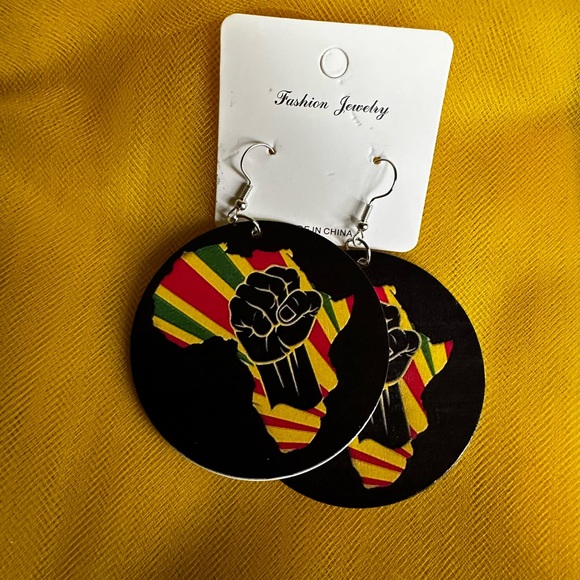 cant Jewelry - Africa Fist Earrings